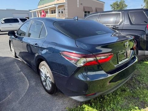 Used 2021 Toyota Camry LE FWD image 6