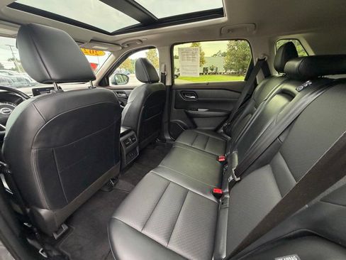 Certified 2023 Nissan Rogue SV w/ SV Premium B Package AWD/4WD image 24