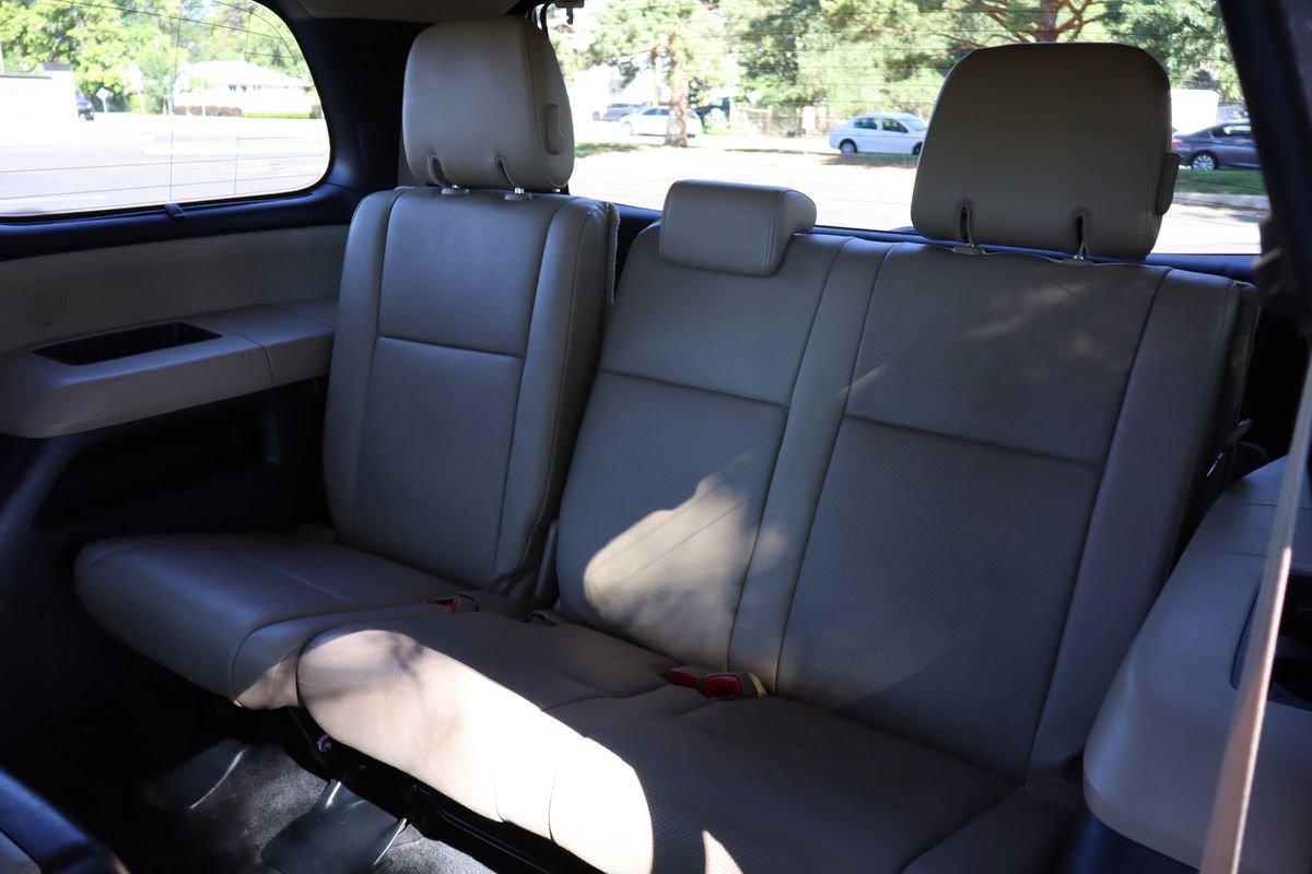 Used 2014 Toyota Sequoia Platinum RWD image 21