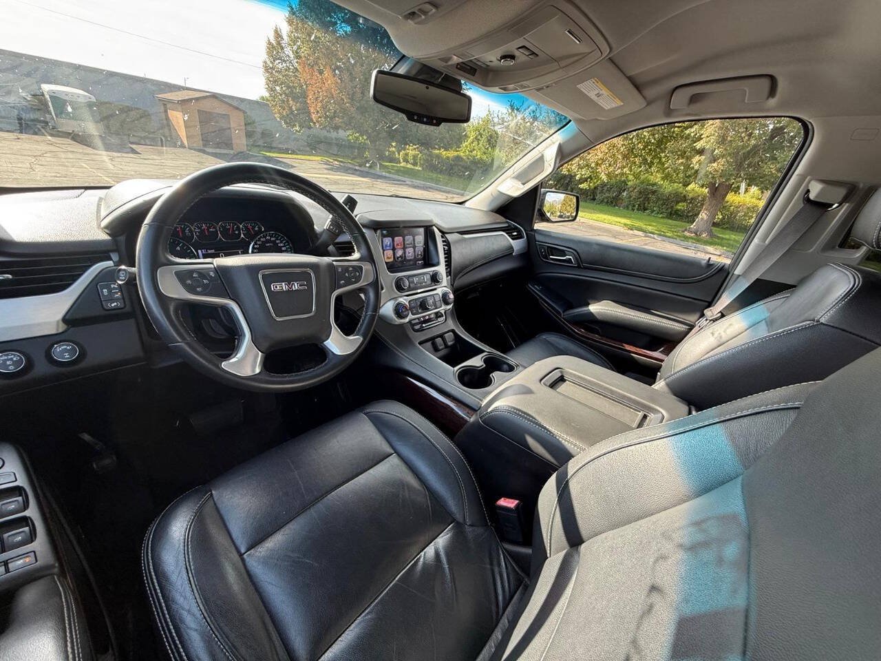 Used 2017 GMC Yukon SLE w/ Convenience Package AWD/4WD image 9