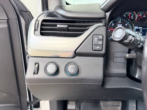 Used 2020 Chevrolet Tahoe LT AWD/4WD image 40
