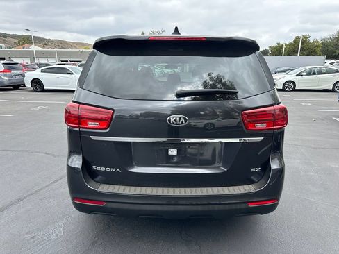 Used 2019 Kia Sedona EX FWD image 3