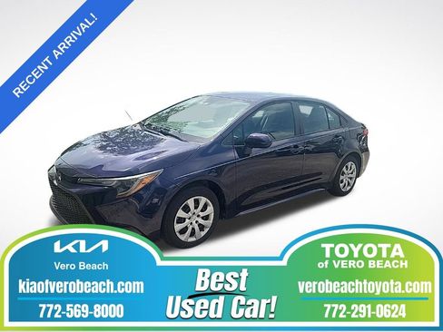 Certified 2021 Toyota Corolla LE FWD image 1