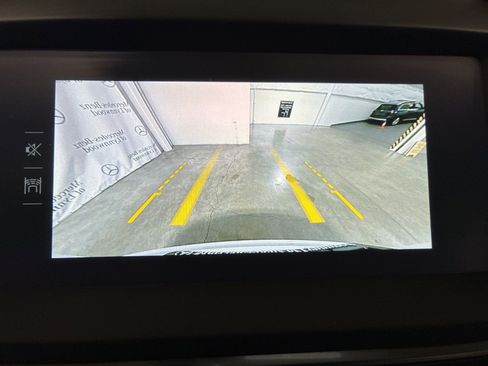 Used 2020 Jaguar E-PACE image 15