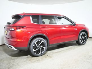 New 2025 Mitsubishi Outlander SE video 2