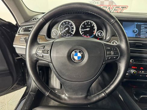 Used 2011 BMW 750Li xDrive image 13
