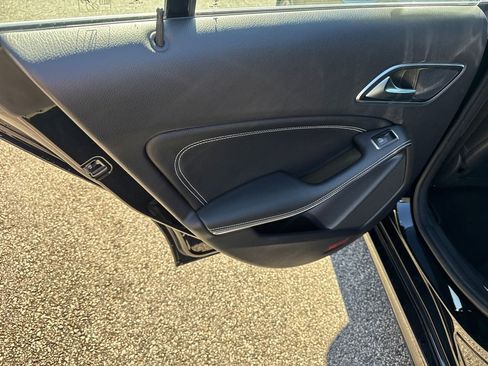 Used 2019 Mercedes-Benz CLA 250 image 21