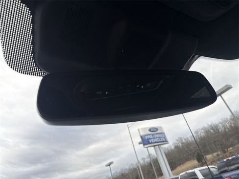 Certified 2024 Ford F350 Platinum w/ Tremor Off-Road Package image 37