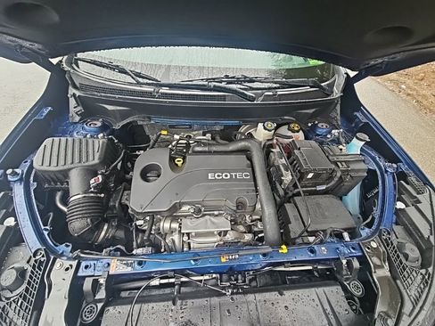 Used 2022 GMC Terrain SLT image 23