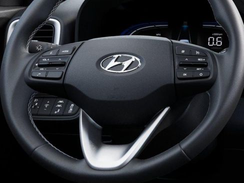 New 2026 Hyundai Venue SEL FWD image 15