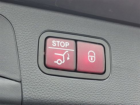 Used 2020 Mercedes-Benz GLC 43 AMG 4MATIC image 29