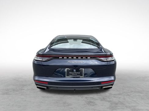 Used 2022 Porsche Panamera image 9