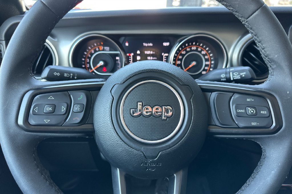 Used 2023 Jeep Gladiator Sport AWD/4WD image 22