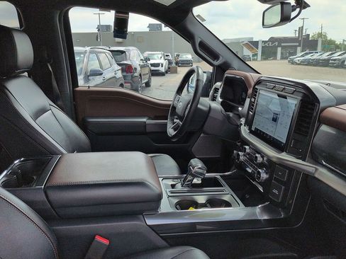 Used 2022 Ford F150 Lariat w/ Equipment Group 502A High AWD/4WD image 7