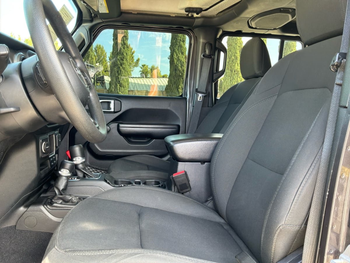 Used 2021 Jeep Wrangler Unlimited Sport AWD/4WD image 18