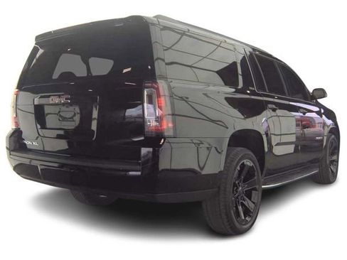 Used 2020 GMC Yukon XL SLE w/ Convenience Package RWD image 4