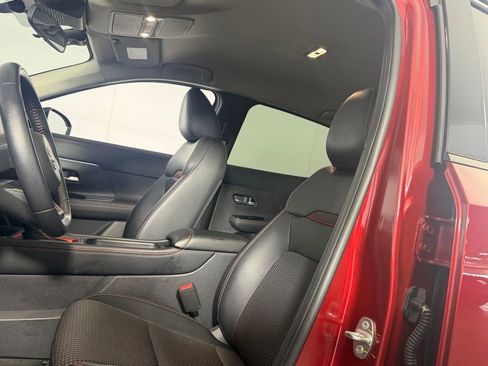 Used 2025 Nissan Kicks SR w/ Illumination Package FWD image 23