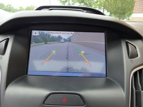 Used 2018 Ford Focus ST w/ Equipment Group 402A FWD image 43