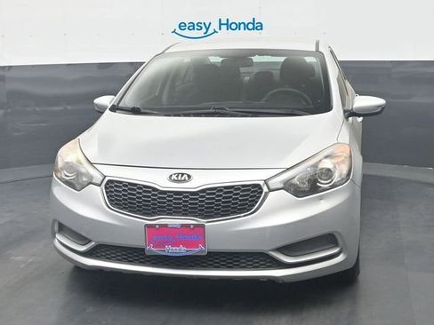 Used 2016 Kia Forte LX image 3