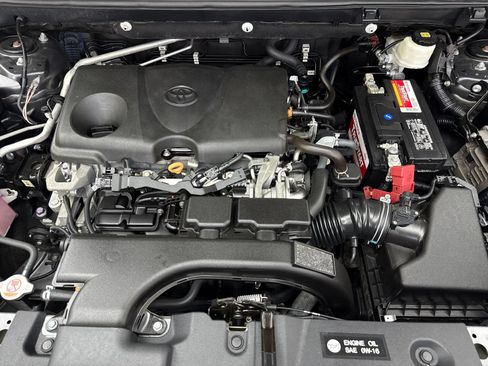 Used 2020 Toyota RAV4 Limited FWD image 54