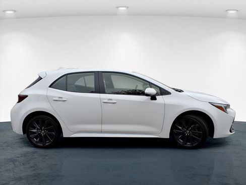 Used 2025 Toyota Corolla XSE image 5