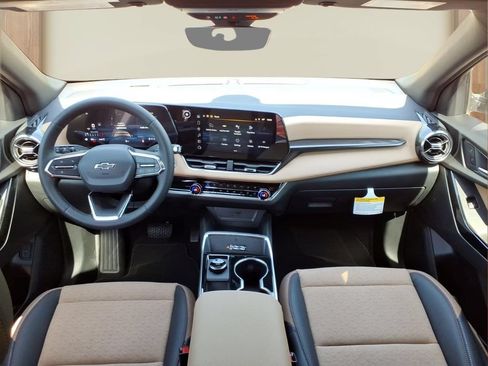 New 2026 Chevrolet Equinox ACTIV AWD/4WD image 25