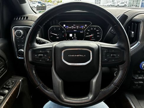 Used 2022 GMC Sierra 2500 Denali w/ Denali Ultimate Package AWD/4WD image 19