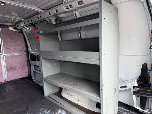 Used 2020 Chevrolet Express 2500 w/ Enhanced Convenience Package image 31