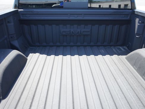 Used 2022 GMC Sierra 1500 SLT w/ SLT Convenience Package AWD/4WD image 23