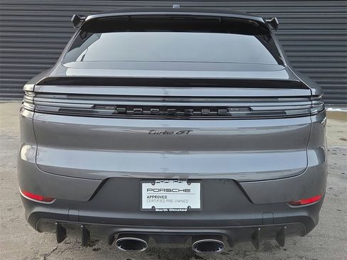 Used 2024 Porsche Cayenne Turbo GT image 22