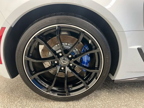 Used 2018 Chevrolet Corvette Grand Sport w/ Carbon 65 Edition image 33