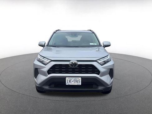 Used 2025 Toyota RAV4 XLE image 4