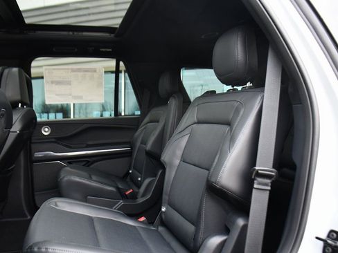 New 2026 Lincoln Navigator Reserve w/ Jet Appearance Package image 27