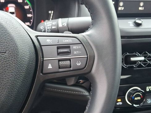 Used 2024 Honda Accord EX-L image 22