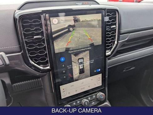 Certified 2025 Ford Ranger Lariat w/ FX4 Off-Road Package AWD/4WD image 18