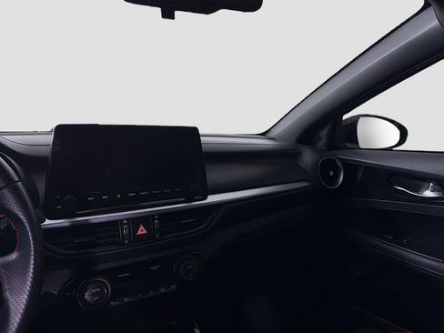 Used 2022 Kia Forte GT image 25