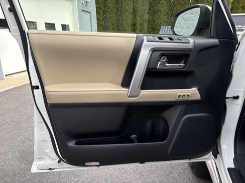 Used 2022 Toyota 4Runner Limited image 16