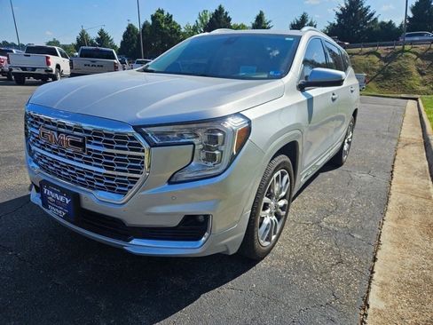Used 2022 GMC Terrain Denali AWD/4WD image 3