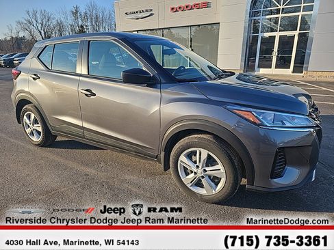 Used 2024 Nissan Kicks S image 2