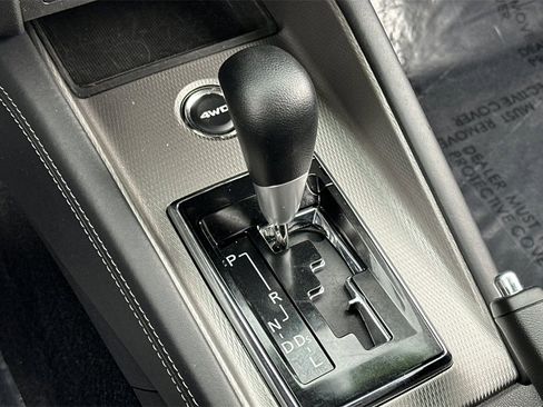 Used 2025 Mitsubishi Outlander Sport ES image 25