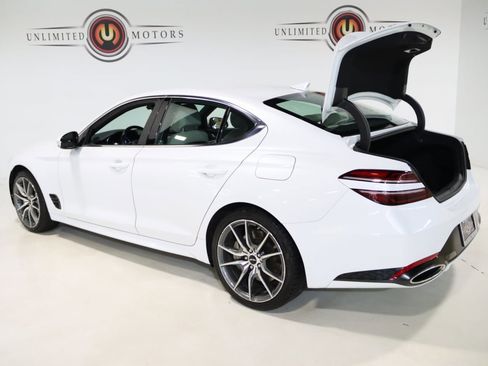 Used 2024 Genesis G70 2.5T image 25