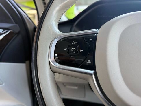 Used 2016 Volvo XC90 T6 Momentum w/ Momentum Plus Package image 25