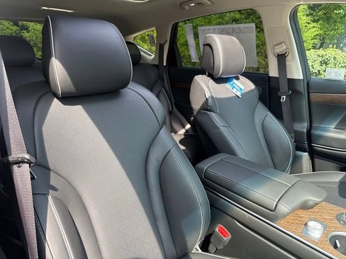 New 2026 Genesis GV80 2.5T Prestige AWD/4WD image 32