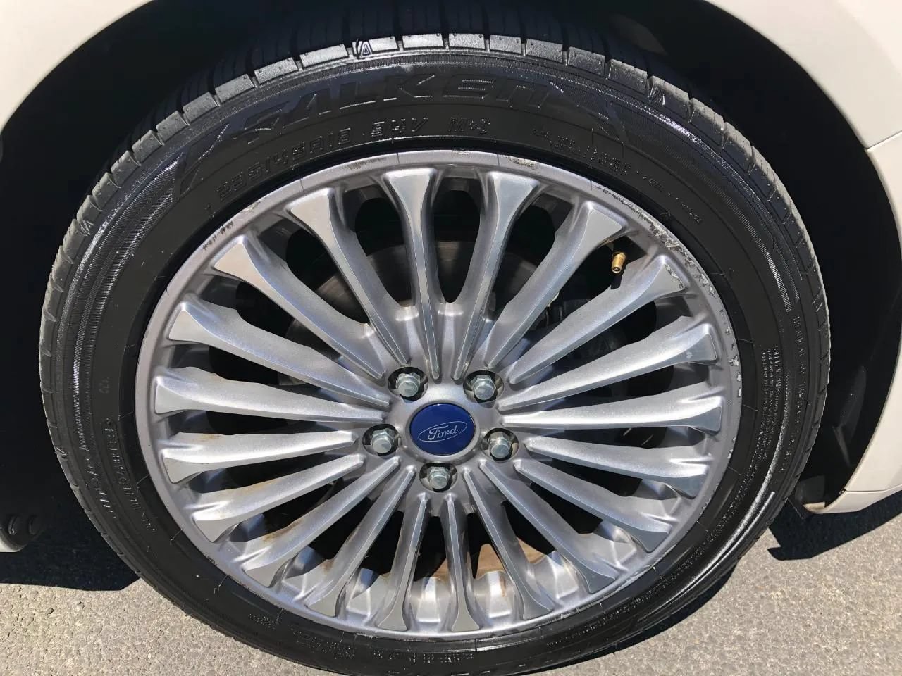Used 2013 Ford Fusion Titanium w/ Titanium Driver Assist Pkg FWD image 8