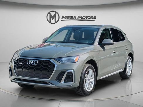 Used 2023 Audi Q5 2.0T Premium w/ Convenience Package AWD/4WD image 1
