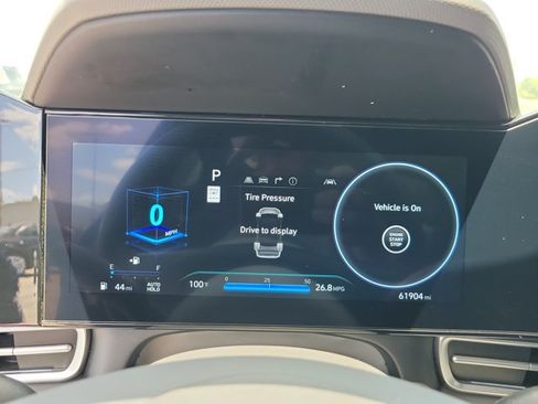 Used 2025 Hyundai Elantra SEL FWD image 16