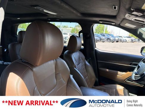 Used 2022 Kia Telluride SX w/ SX Prestige Package AWD/4WD image 11