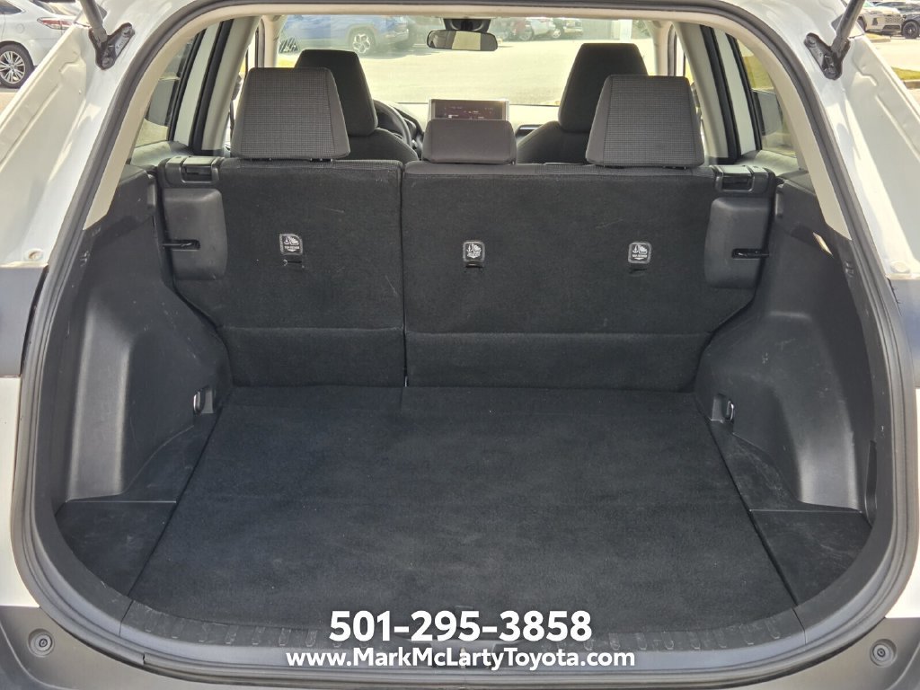 Used 2024 Toyota RAV4 LE FWD image 13
