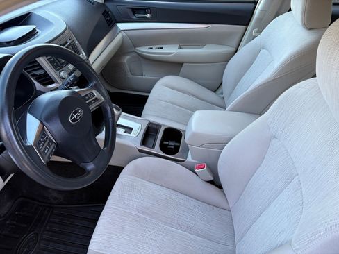 Used 2014 Subaru Outback 2.5i AWD/4WD image 15