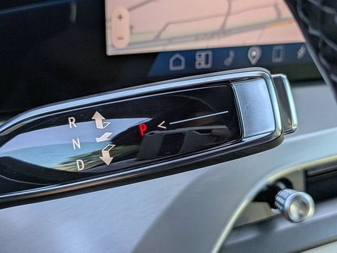 New 2026 Cadillac Vistiq Luxury AWD/4WD image 29